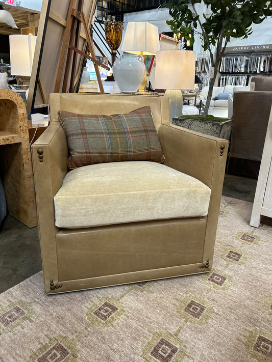 Thedford Swivel Chair