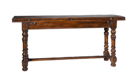 Hunt Table