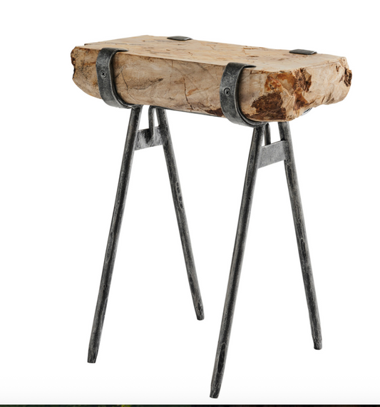 Wyatt spot table