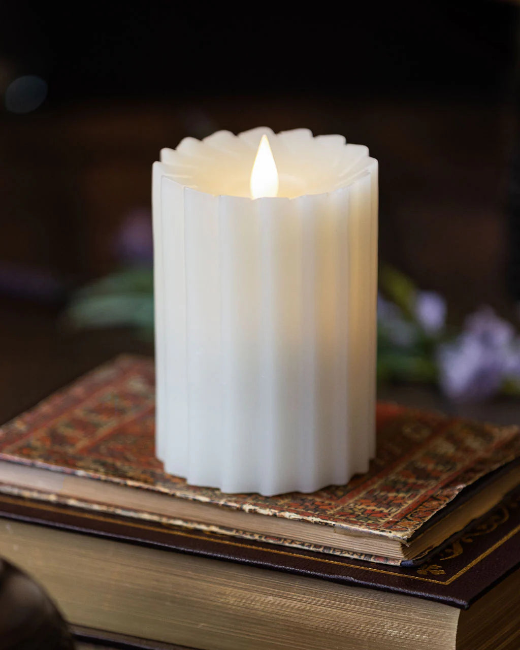 Sutton Fluted Flameless Candle-3x7-White